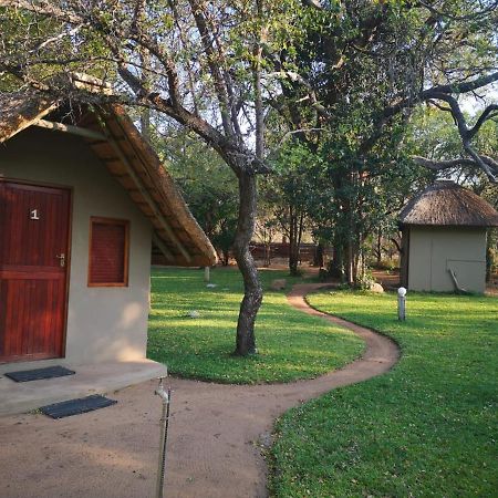 호에드스프뤼트 Shumba Safari Bush Camp 빌라 외부 사진