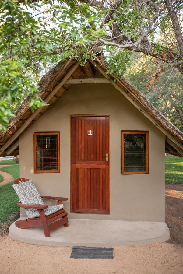 호에드스프뤼트 Shumba Safari Bush Camp 빌라 외부 사진