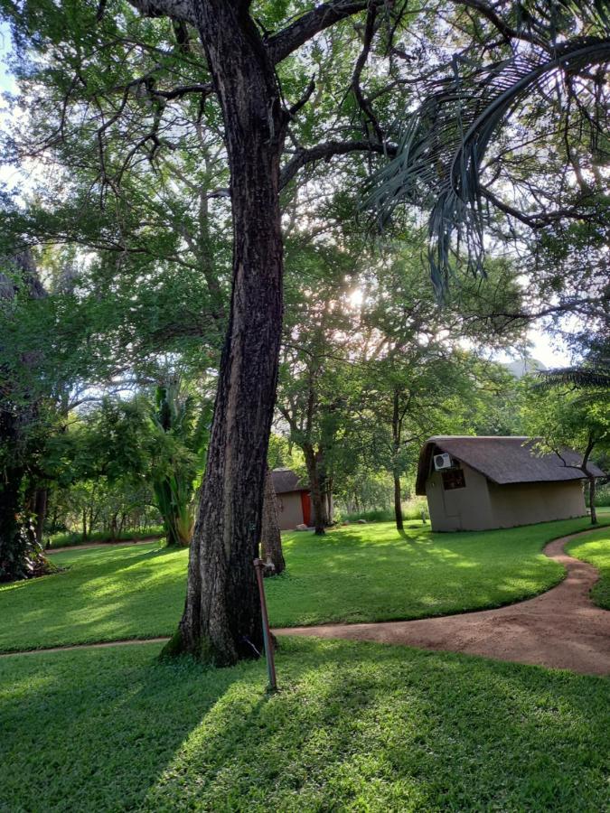 호에드스프뤼트 Shumba Safari Bush Camp 빌라 외부 사진