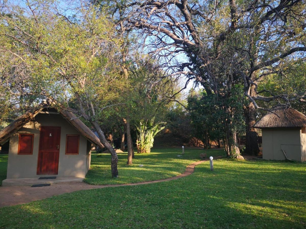 호에드스프뤼트 Shumba Safari Bush Camp 빌라 외부 사진