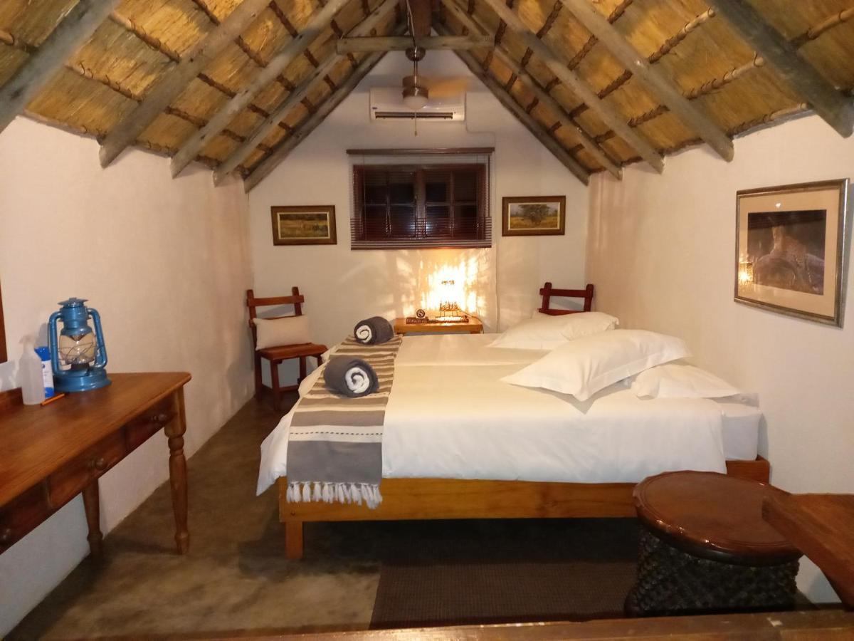 호에드스프뤼트 Shumba Safari Bush Camp 빌라 외부 사진